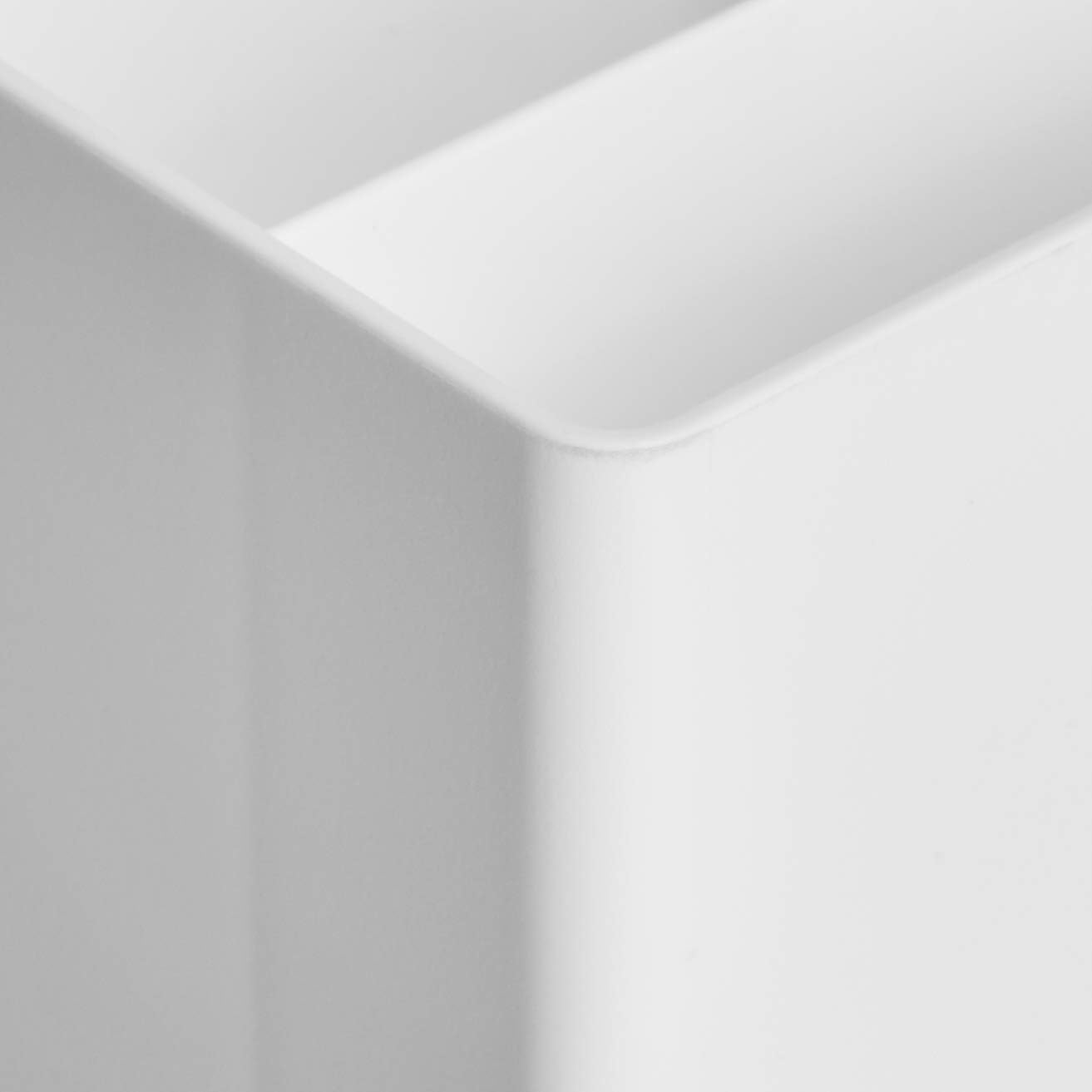 Plastic Desktop Organizer - Pen Holder for Pens/Pencils, White